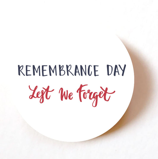 Lest We Forget Remembrance 40mm round self-adhesive paper labels